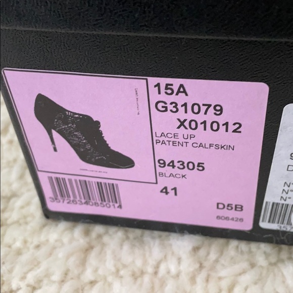 CHANEL patent leather bootie - Picture 6 of 6